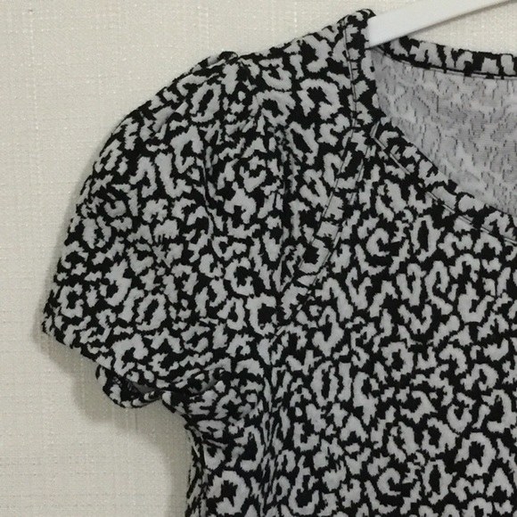 Postmark Anthropologie XS Top Short Sleeve Knit - Picture 2 of 4